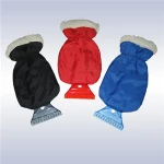 Strgalo za led z rokavico Mitts
